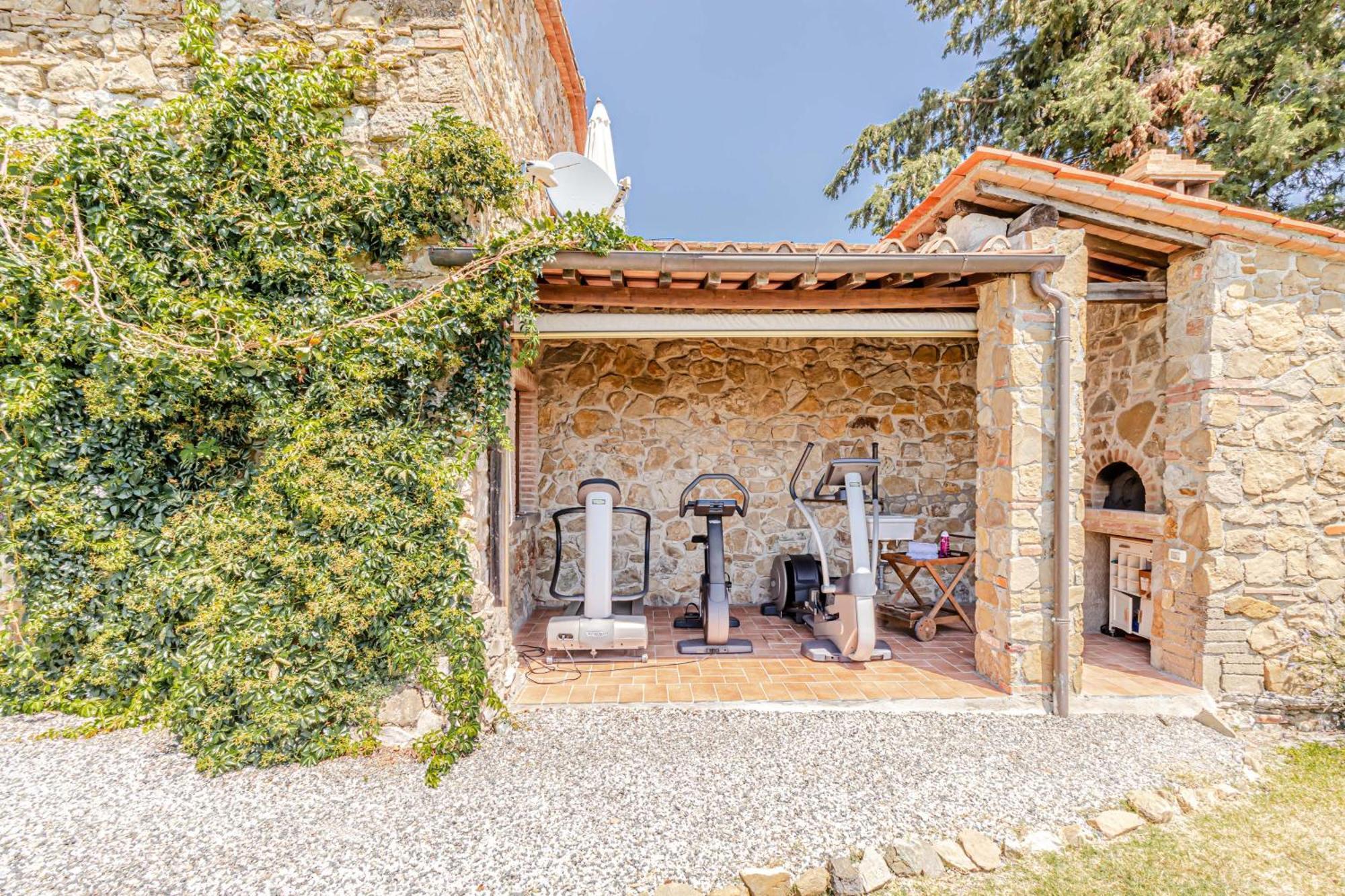 Chateau La Siroque Montecatini Val di Cecina Exteriör bild